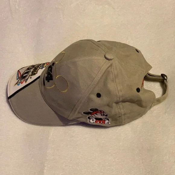 Disney Mickey Mouse NASCAR 2004 Daytona 500 hat - Picture 4 of 8